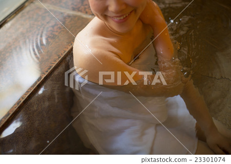 spa, female, lady 23301074