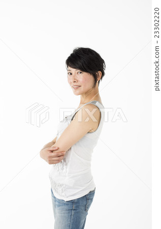 40多歲的女性 40多歲的女性 23302220