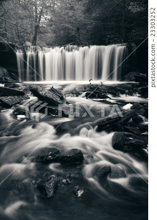 Waterfalls in black and white Waterfalls in black and white 23303252