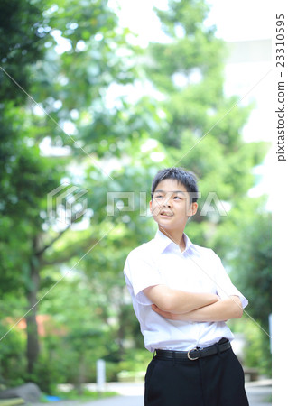 男初中生 23310595