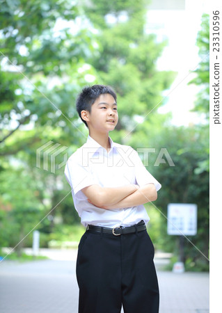 男初中生 23310596