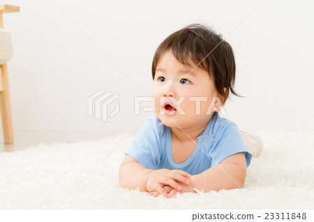 嬰孩嬰孩嬰兒嬰兒和兒童白色背景拷貝空間男孩 23311848