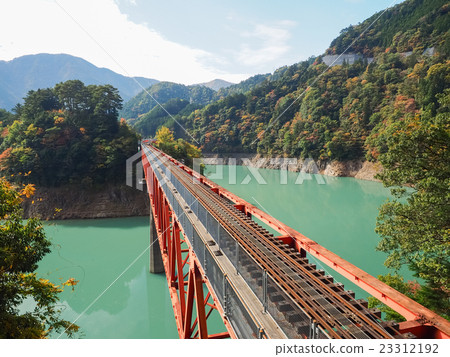奧桂愛湖站彩虹橋 23312192