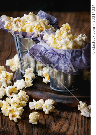 Prepared salted popcorn 23314334
