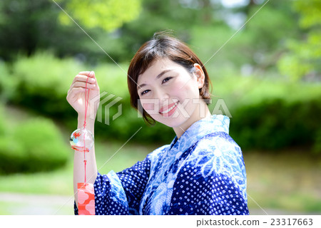 Yukata female Japanese wind chimes Yukata female Japanese wind chimes 23317663