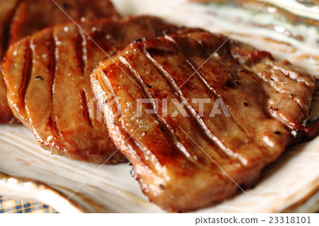 牛正午 牛正午 23318101