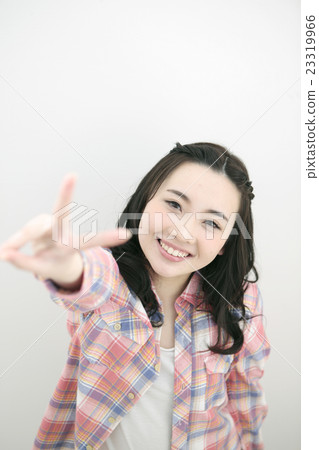Women wearing a V sign Women wearing a V sign 23319966