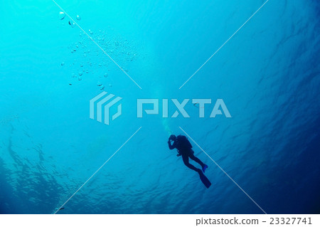 Texture sea water underwater Texture sea water underwater 23327741
