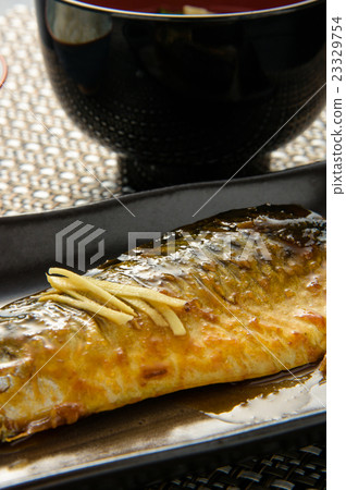 Boiled mackerel 23329754