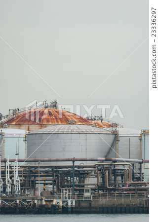 Refinery Refinery 23336297