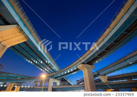 A picture of the night view of Kumiyama junction in Kumiyama Town, Kyoto Prefecture A picture of the night view of Kumiyama junction in Kumiyama Town, Kyoto Prefecture 23337469