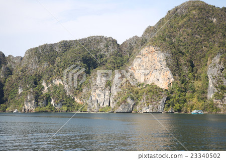 scenic views of the coastline of Phi Phi Island scenic views of the coastline of Phi Phi Island 23340502