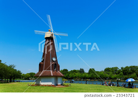傳播藍天的Ukima公園風車 傳播藍天的Ukima公園風車 23343721