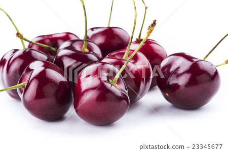 櫻桃在白色背景上 23345677