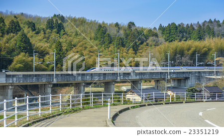 Hokuriku Shinkansen在鄉下 Hokuriku Shinkansen在鄉下 23351219