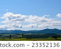 The blue sky of early summer and the hill of Biei 23352136