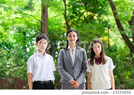 Teacher and student 23355050