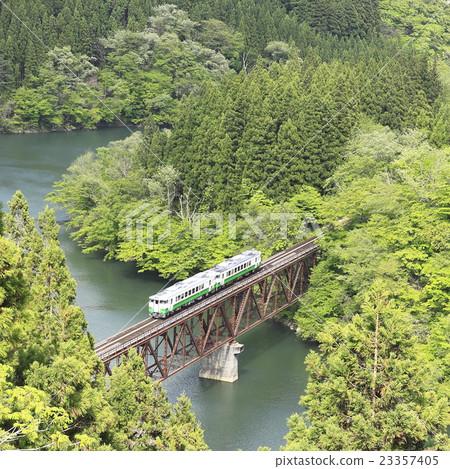 Fresh green Tadami line Fresh green Tadami line 23357405