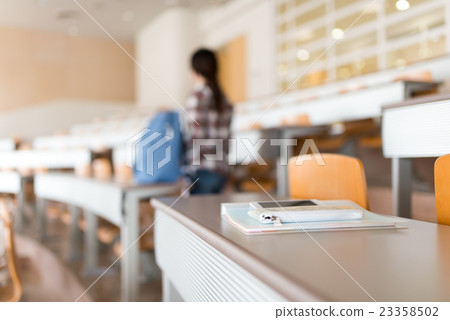 大學禮堂 23358502