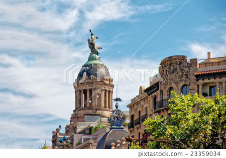 Union y el Fenix Espanol Building Union y el Fenix Espanol Building 23359034