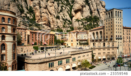 Santa Maria de Montserrat 23359546