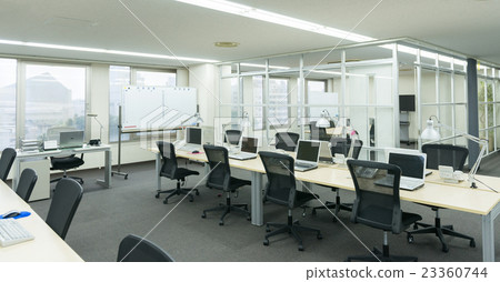 Business office image 23360744