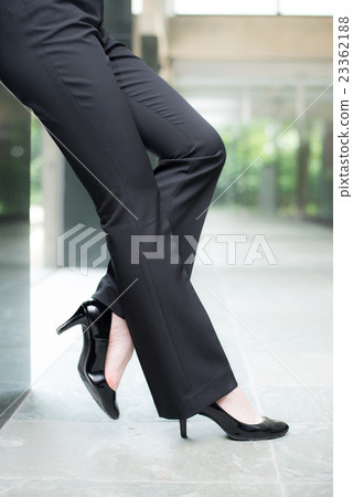 Casual business woman 23362188