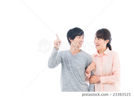A young couple 23363525