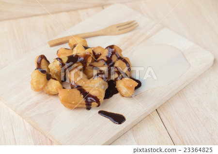 Chinese Snacks Deep Fried Doughstick (Pa Tong Go) 23364825