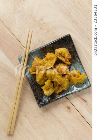 Deep fried dumpling or wonton with pork stuffed 23364831