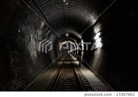 大陰影隧道長廊 大陰影隧道長廊 23367662