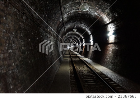 大陰影隧道長廊 23367663