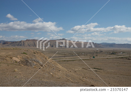 American West 23370147