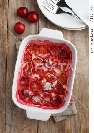 Plum clafoutis Plum clafoutis 23373732