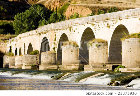 Roman bridge, Toro, Castile and Leon, Spain 23373930