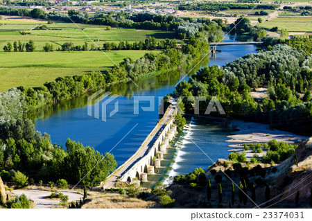 Roman bridge, Toro, Zamora Province, Spain 23374031