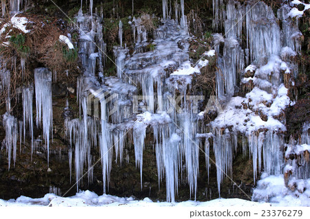 Ice pillar of thirty hammer 01 Ice pillar of thirty hammer 01 23376279