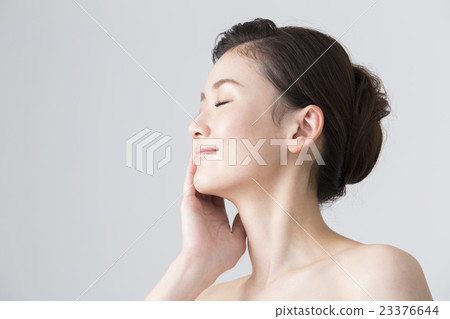 Beauty image 23376644