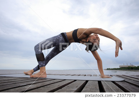 Woman. Woman. 23377079