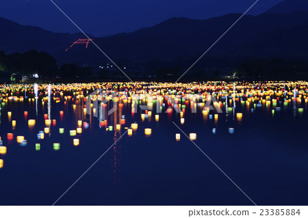 Summer Hirosawa Ikesaen lights in Kyoto 23385884