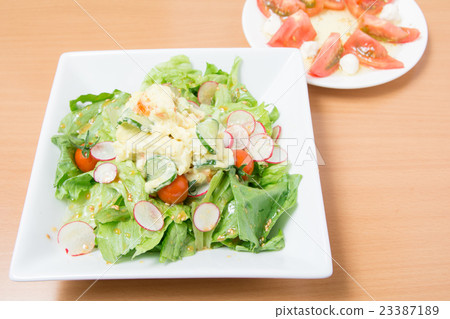 A salad 23387189