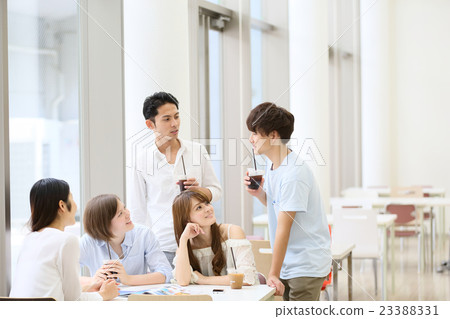 大學生/專業學生咖啡館形象 大學生/專業學生咖啡館形象 23388331