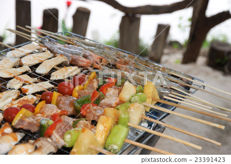 Bar-B-Q grill of meat and veggies 23391423