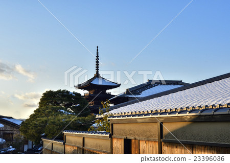 Tower of Yasaka Hokan-ji Temple Tower of Yasaka Hokan-ji Temple 23396086