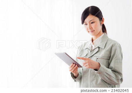 工作服女性，平板電腦，點手指 23402045