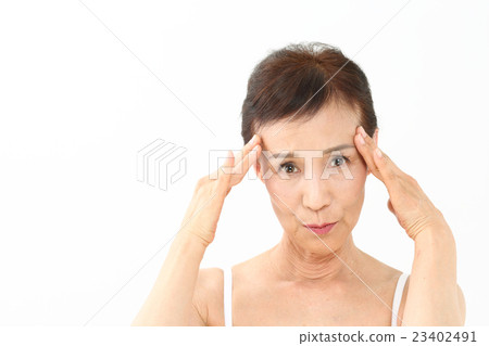 Senior beauty 23402491