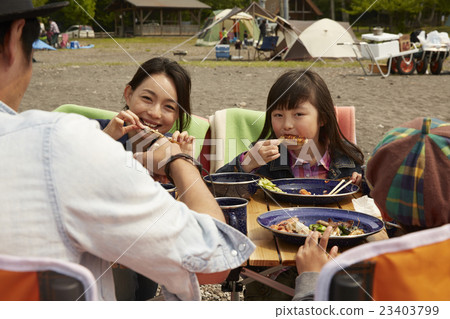 Family barbecue 23403799