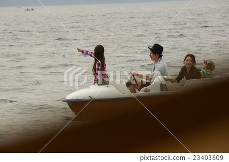 Outdoor family 23403809