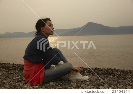 Female portrait 23404144