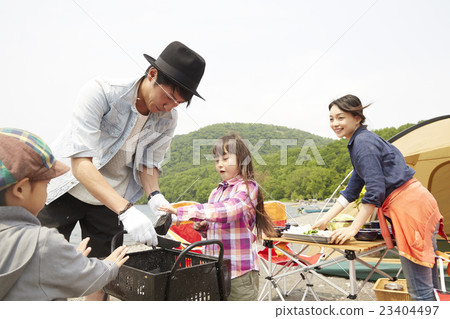 Family barbecue 23404497